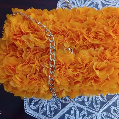 Tulipart Center Zincir Askılı Özel Tasarım Çanta Sarı (large)